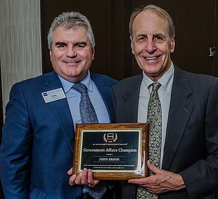 2018 Government Affairs Champion John Brook with 2018 SAMCAR President Eric W. Berggren