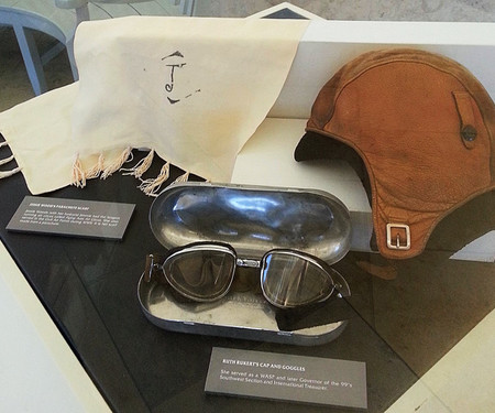 John Wayne Airport - 99s MWP Memorabilia