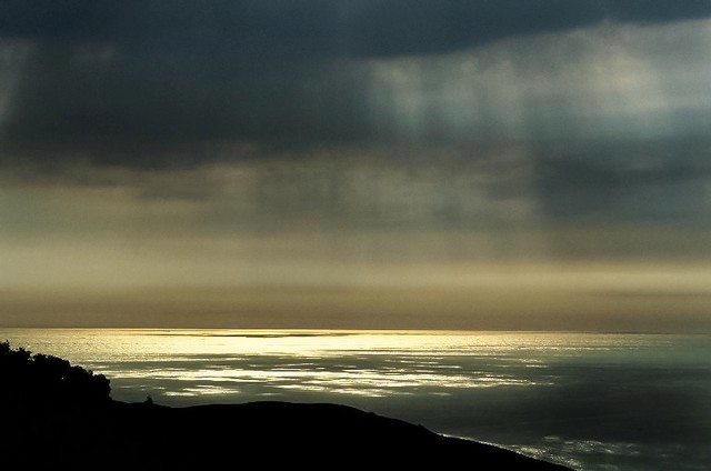God's-rays (#2, horizontal)... Big Sur, California