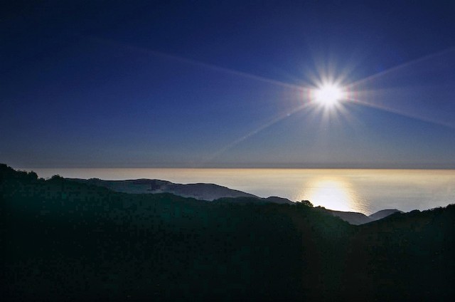 Starfish rays shine silver (#1, horizontal)... Big Sur, California